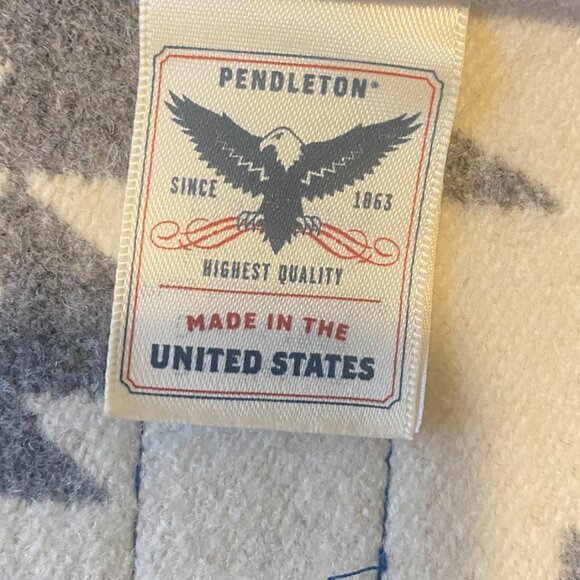 Pendleton Beaver State Wool Blanket – 64” x 80” – Made in USA - Picture 5 of 5